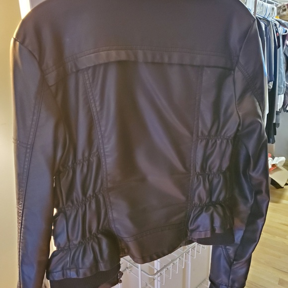 Jacket - Picture 3 of 3